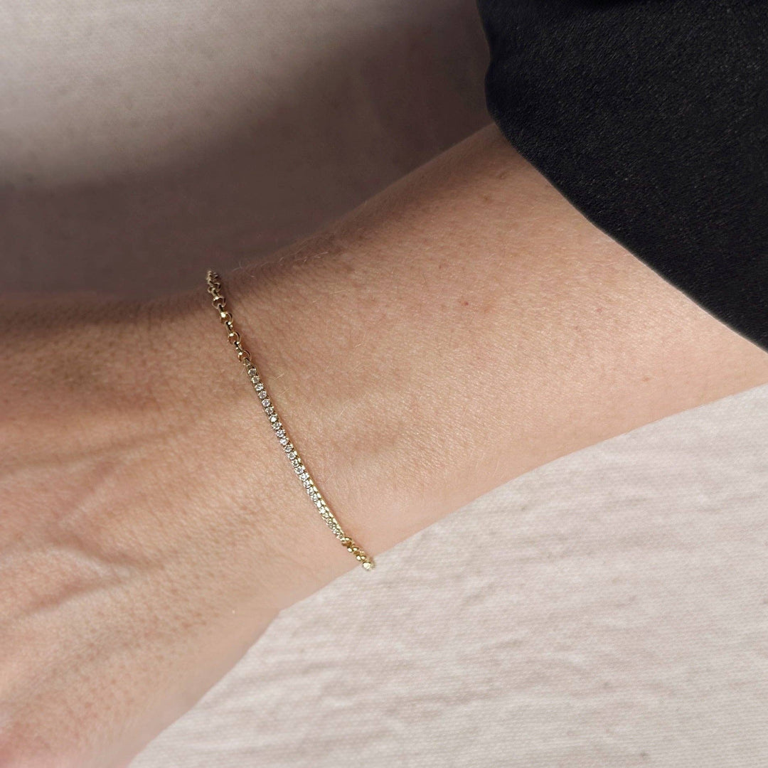 Dainty Gold Cz Bar Bracelet