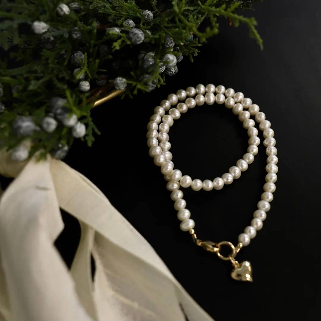 The Amora Heart Pearl Necklace