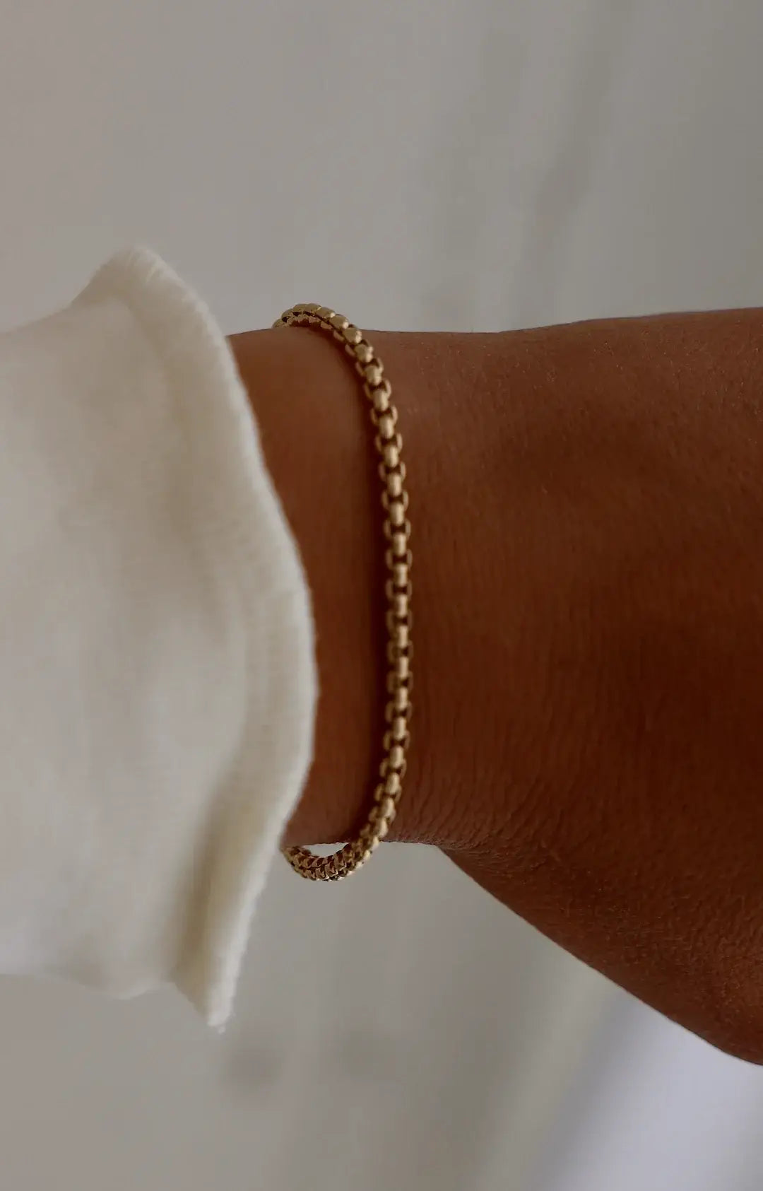 ROUND BOX CHAIN BRACELET