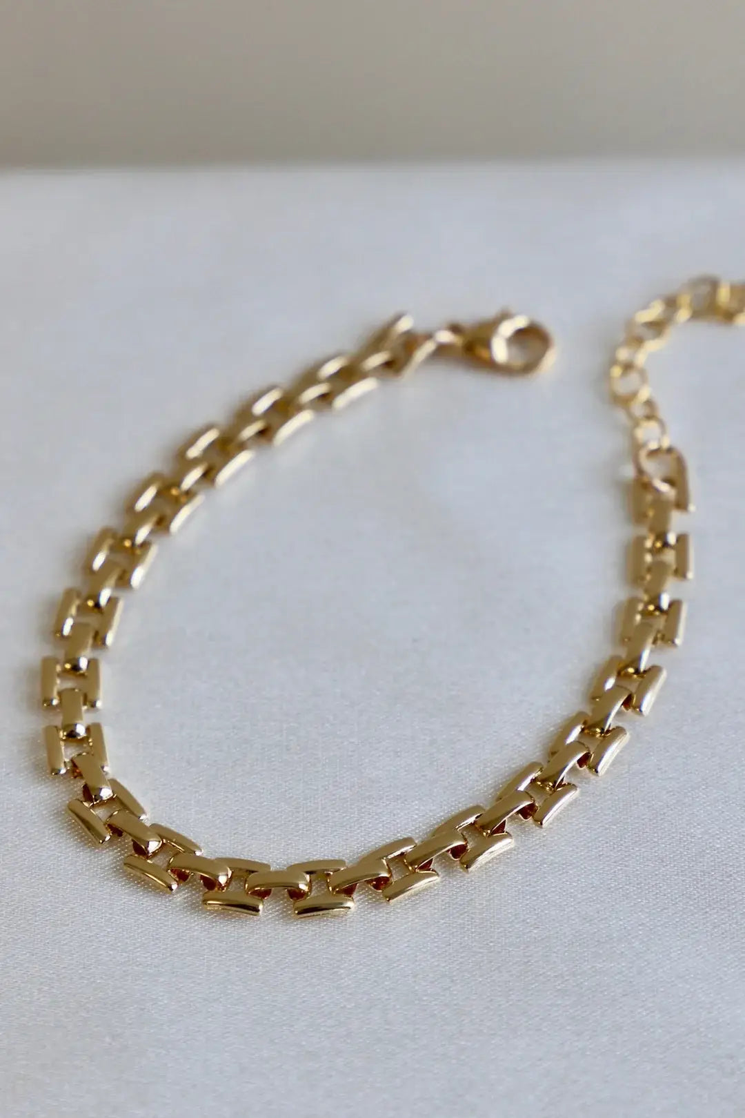 SIENNA CHAIN BRACELET GOLD FLAT CHAIN