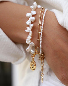 Valentines Day gift, women's pearl bracelet, water pearl bracelet  